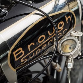 logo brough superior
