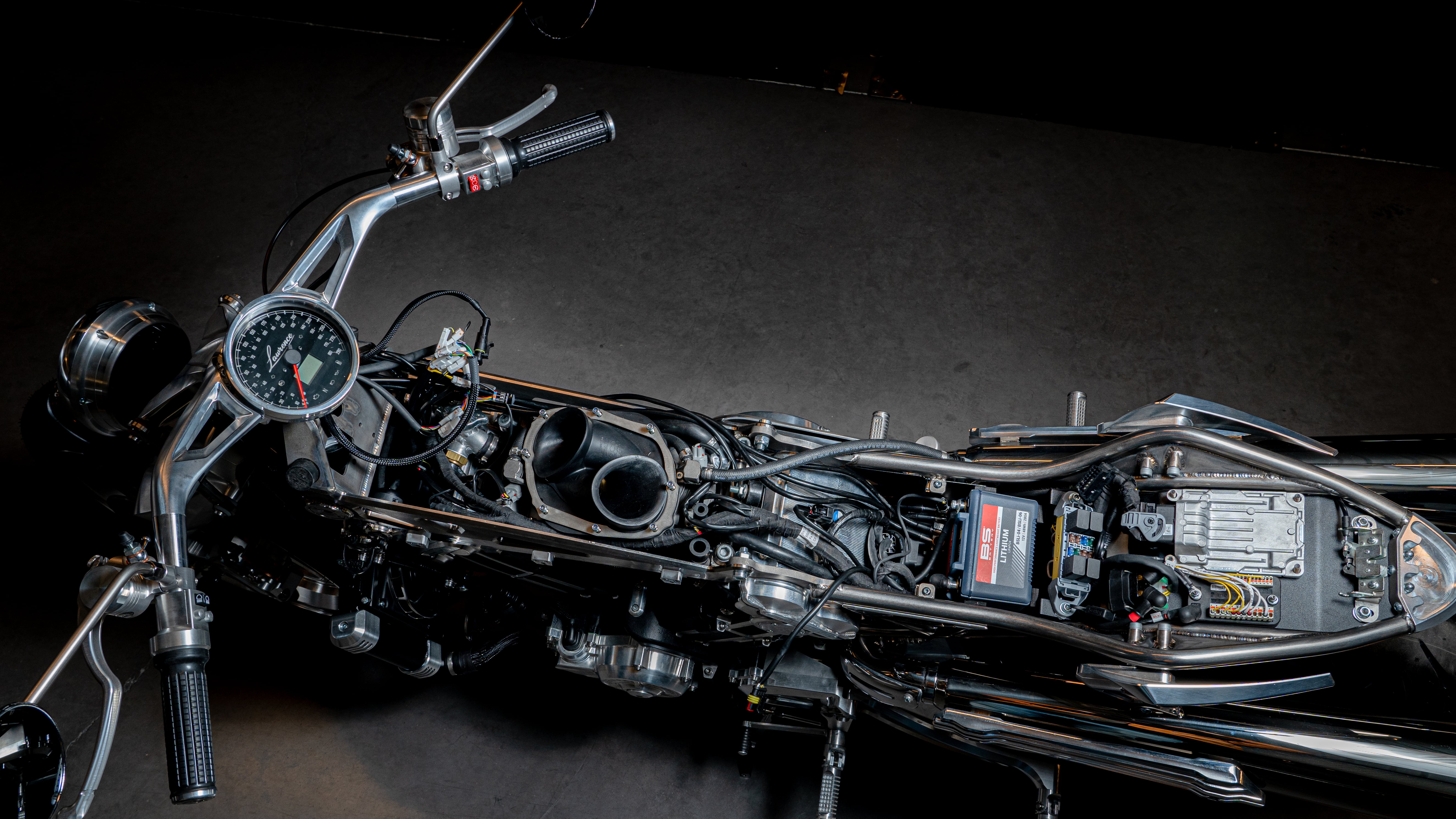 Photo de cablage d'une moto Laurence