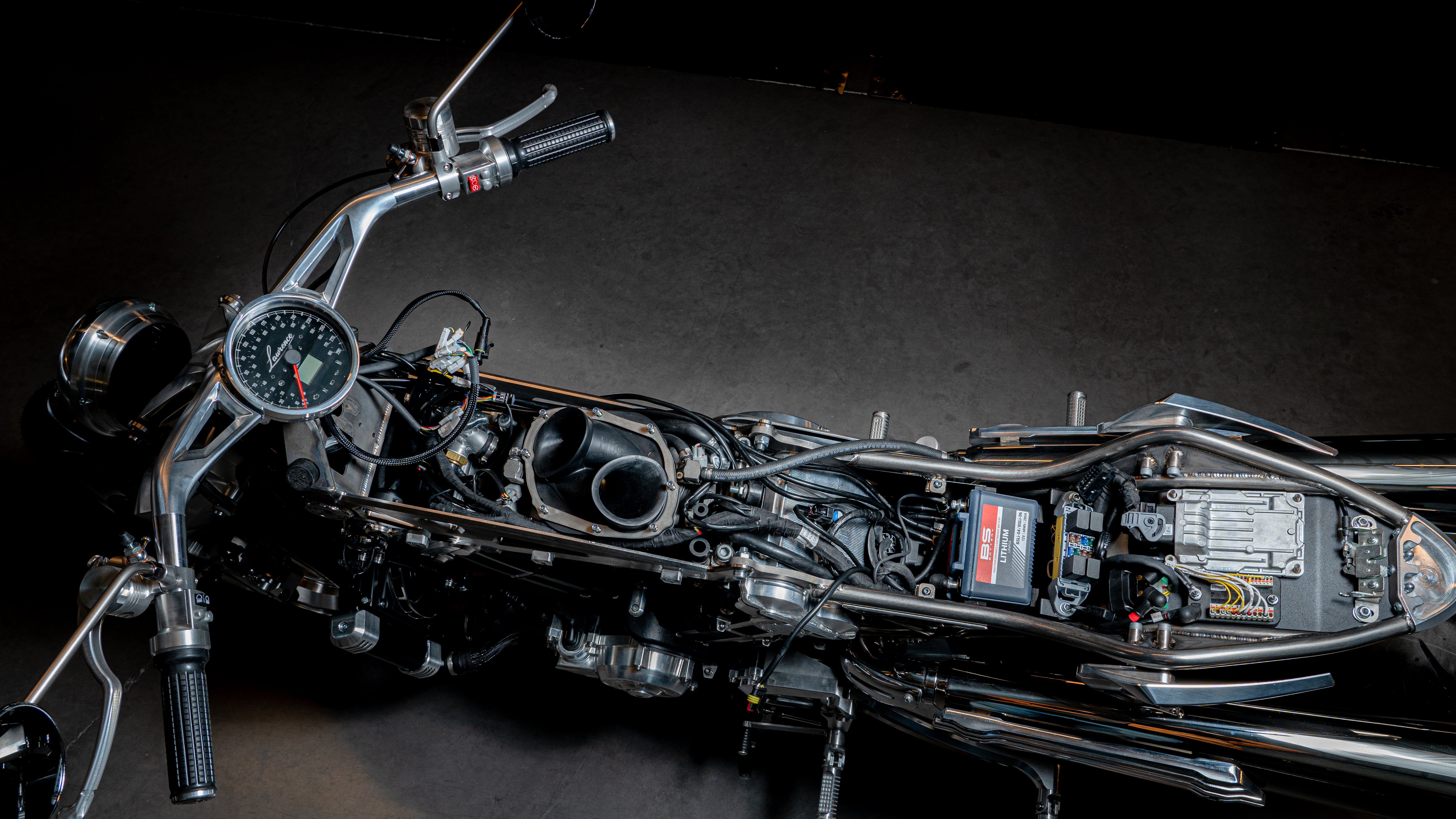 Photo de cablage d'une moto Laurence